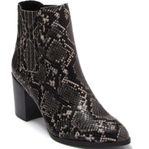 Steve Madden Chelsea stacked heel Boot - Picture 4 of 7